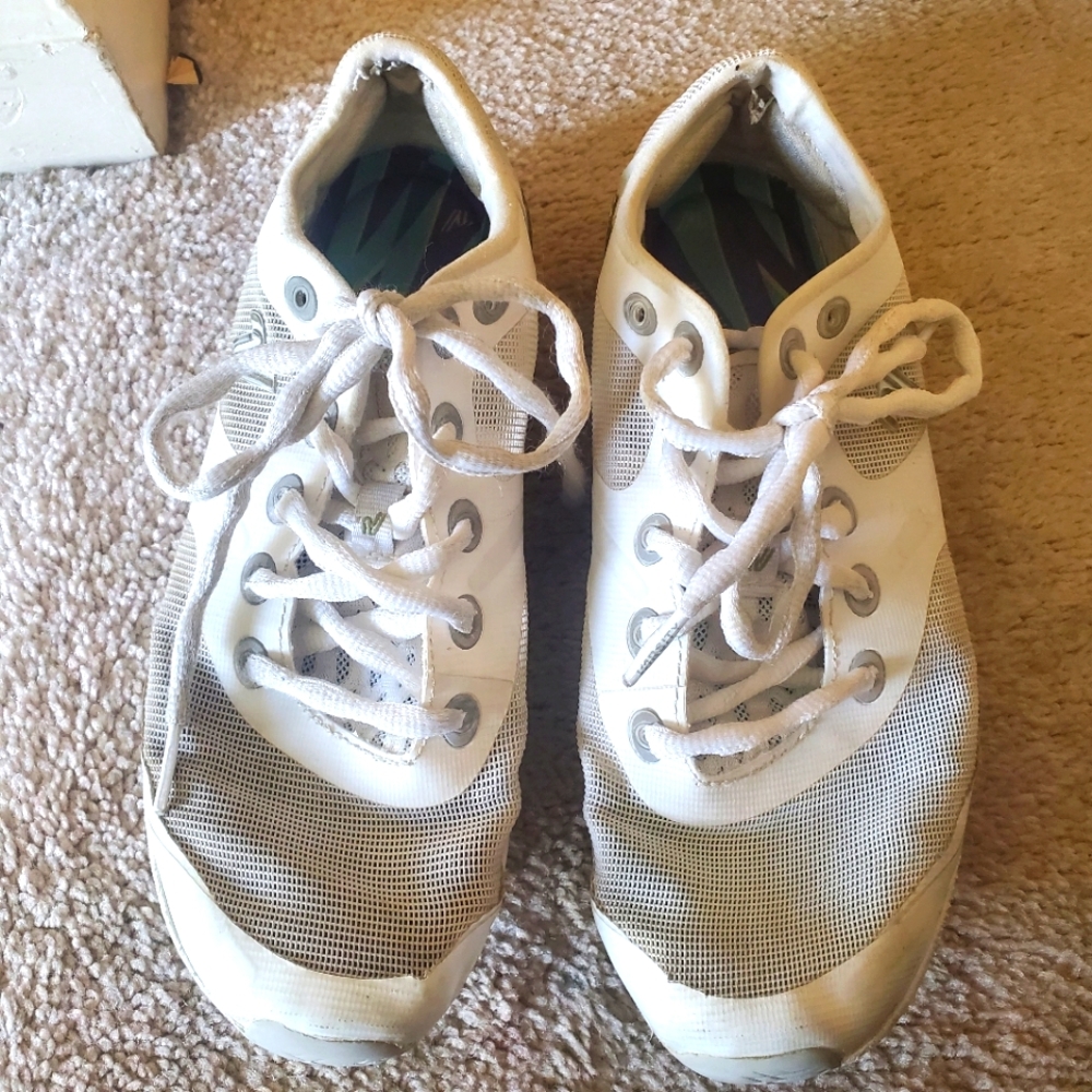 Varsity ascend cheer shoes size 7